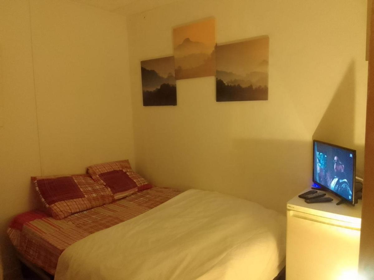 Garges-lès-Gonesse A.B.C Simple Rooms מראה חיצוני תמונה